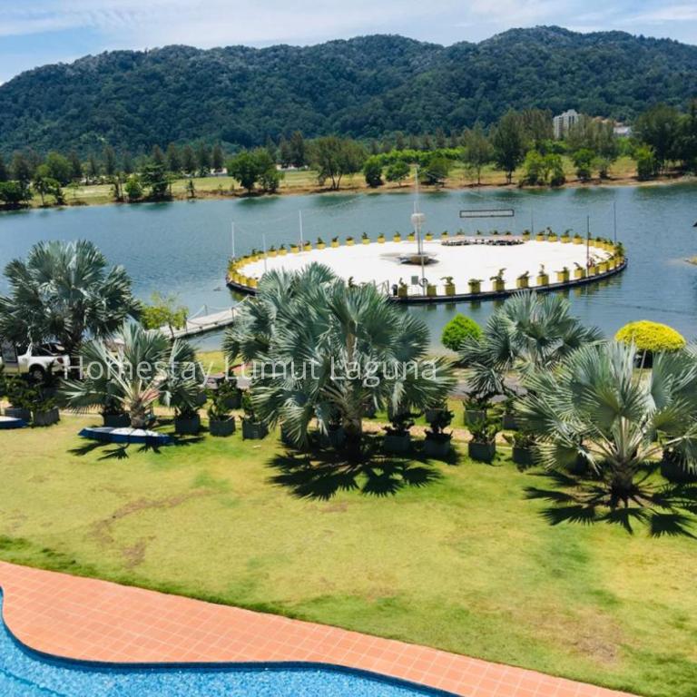 Lumut Laguna, Marina Island photo