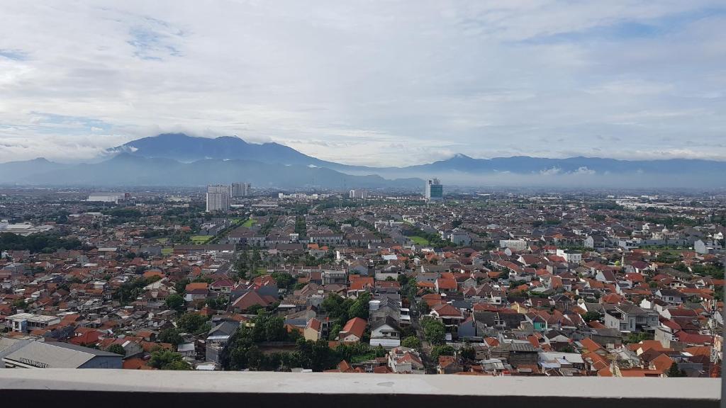 Apartemen Newton Kayla