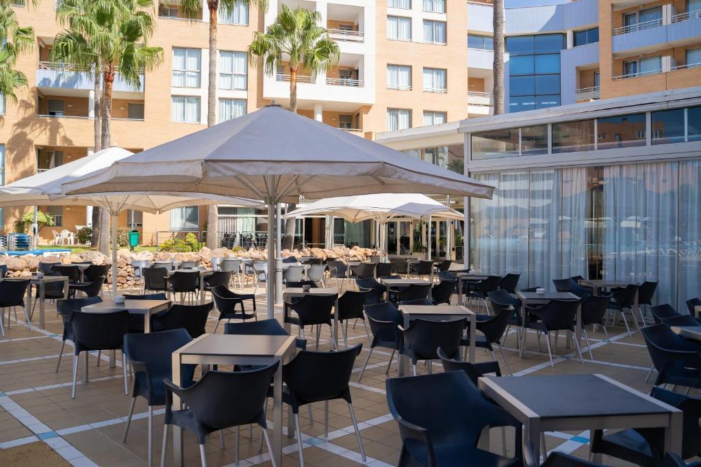 Hotel Neptuno by ON Hotels Group — Restaurant & bars in Roquetas de Mar, Andalusia