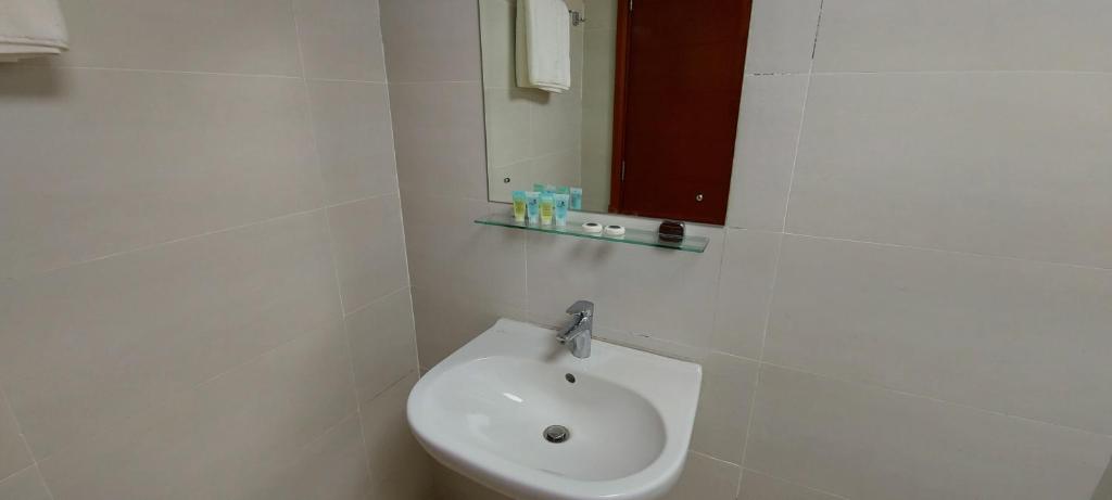 Ocean Hotel Apartments photo