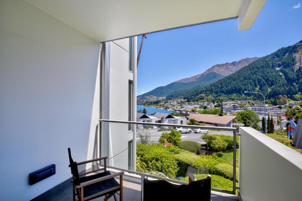 Scenic Suites Queenstown photo