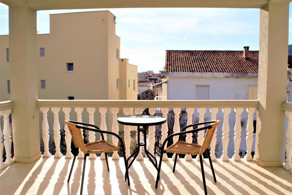 Balcony/terrace, Martinovic Rooms in Budva