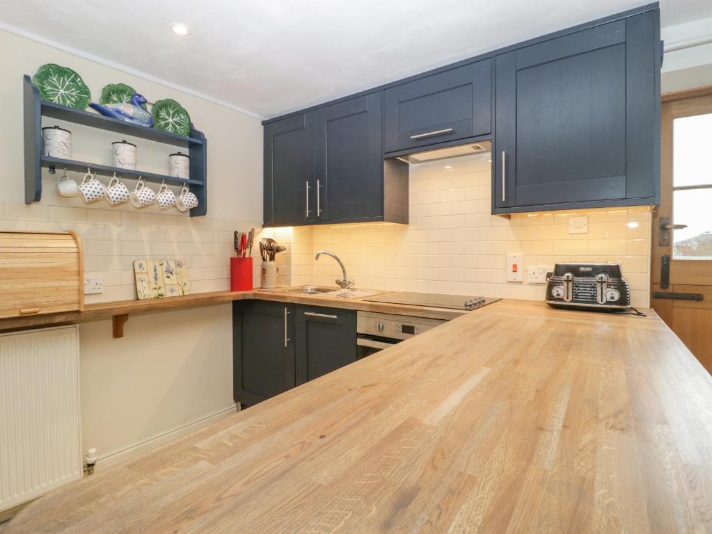 Colly Cottage, Bridport photo 8