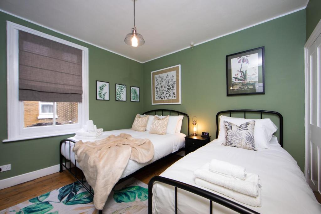 The Victorian Getaway - Central, Canterbury