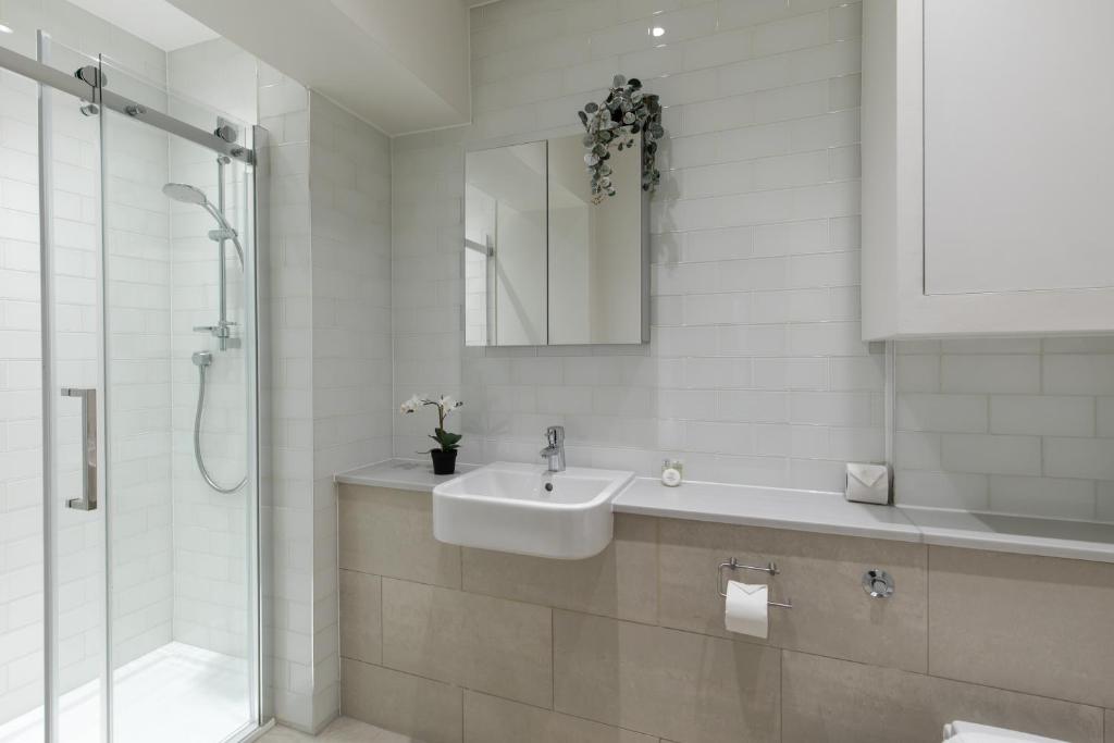 homely – Central London West End Apartments photo