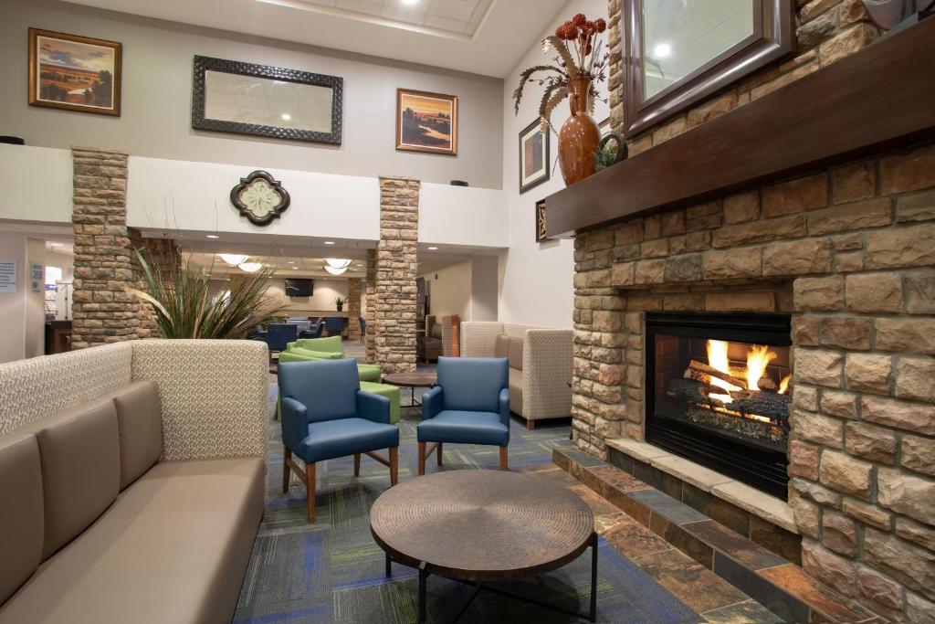 Holiday Inn Express Hotel & Suites Littleton photo