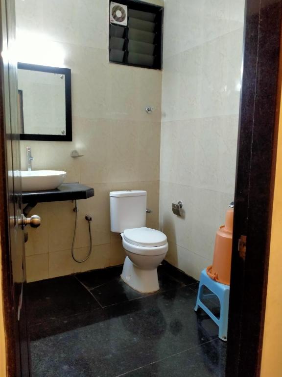 Hotel Green Park Suites photo