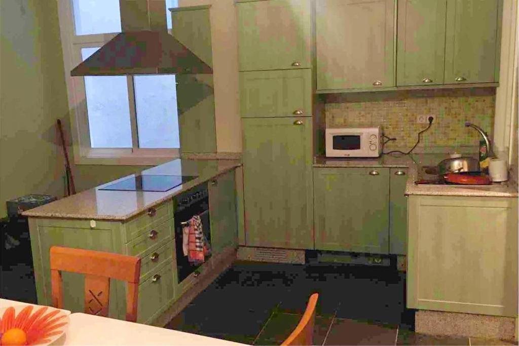 Spacious apartment in A Coruña 80 m² with parking - 2