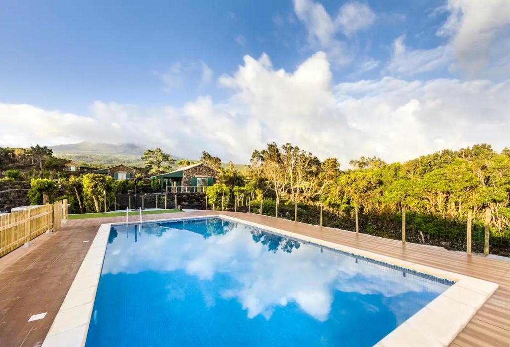 One bedroom house with sea view shared pool and jacuzzi at Lajido photo