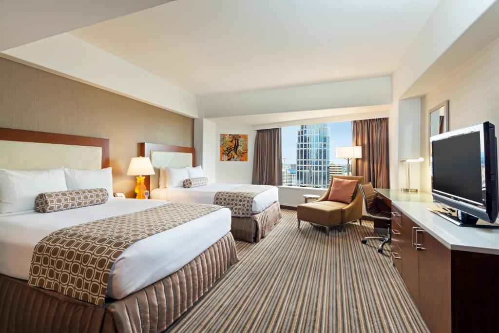 Seattle Crowne Plaza Seattle Additional