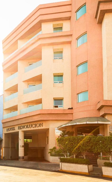 Hotel Revolución - 2