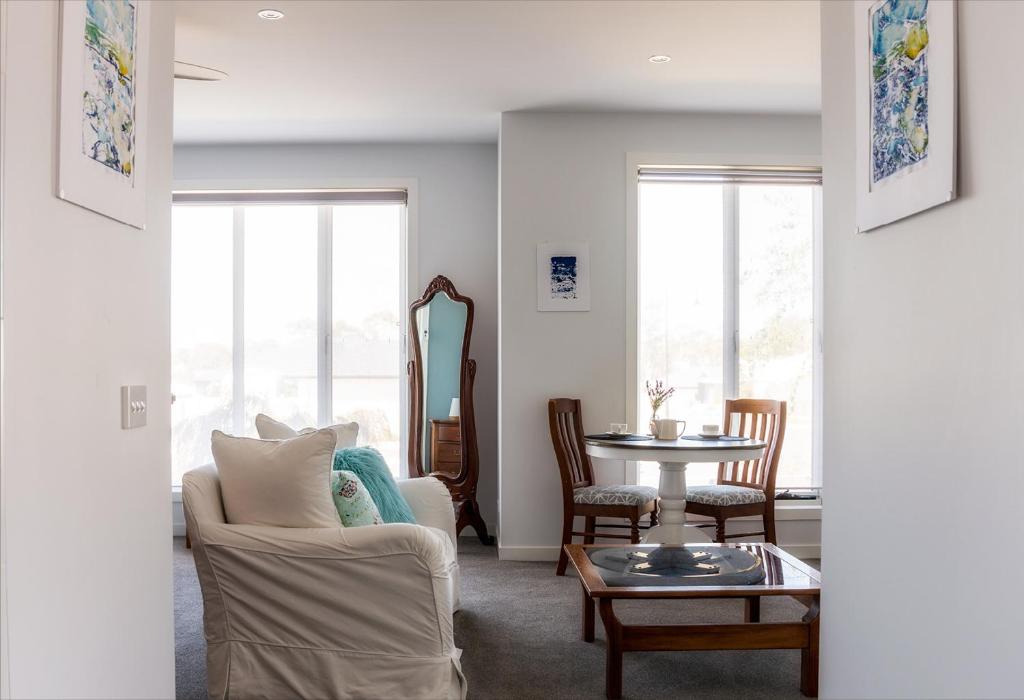 Bellarine getaway close to beach photo