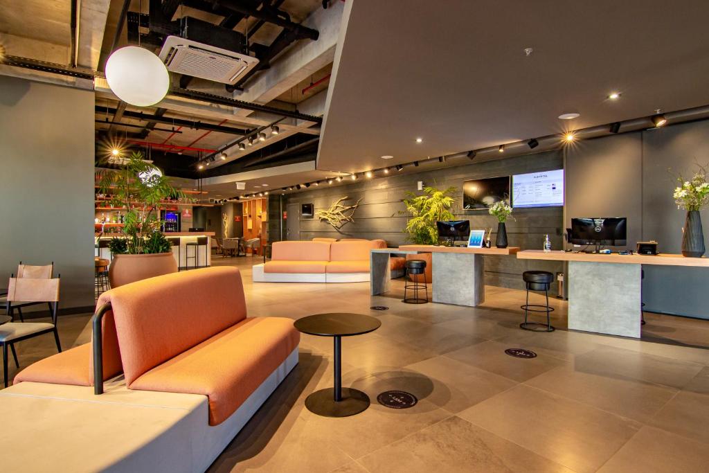 フロント・ロビー