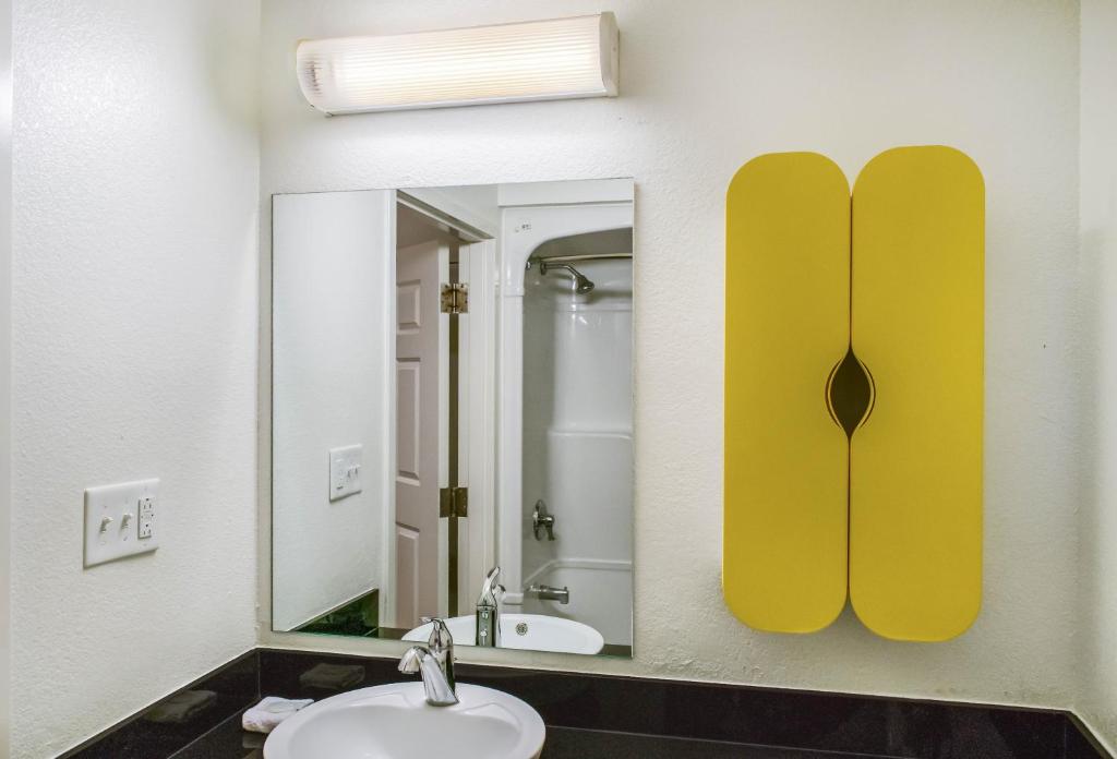 Motel 6 Fishers, In - Indianapolis photo