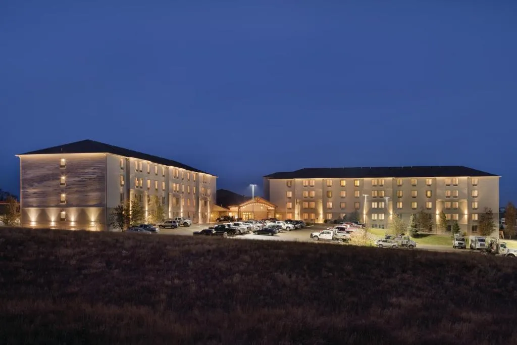 Bakken Airport XWA Hotel & Studios，位于威利斯顿的酒店