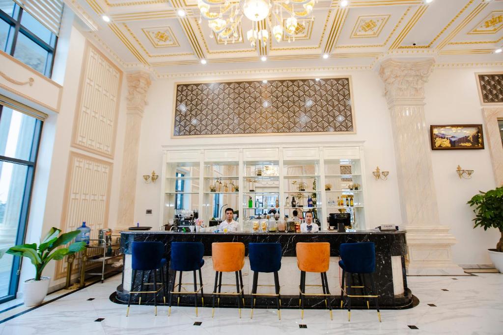 フロント・ロビー