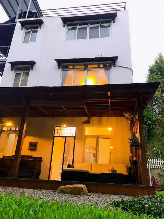 Star Moon Secretarea