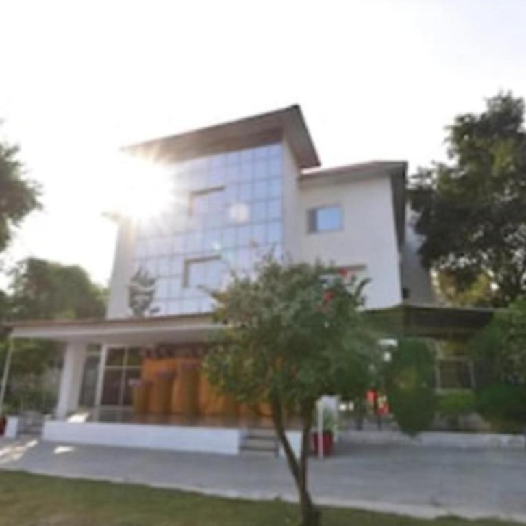 Hotel Vasundhara photo