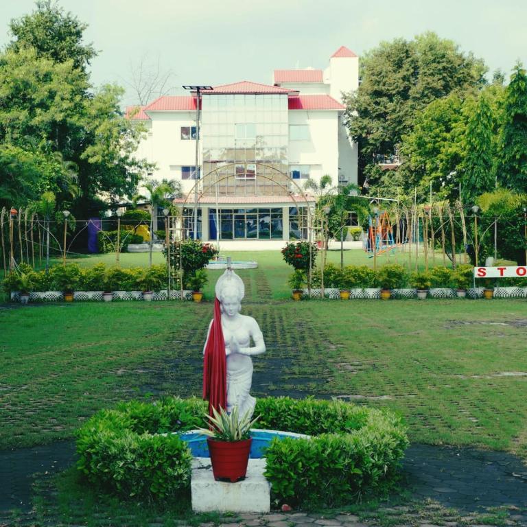 Hotel Vasundhara — Hotel in Bhopal