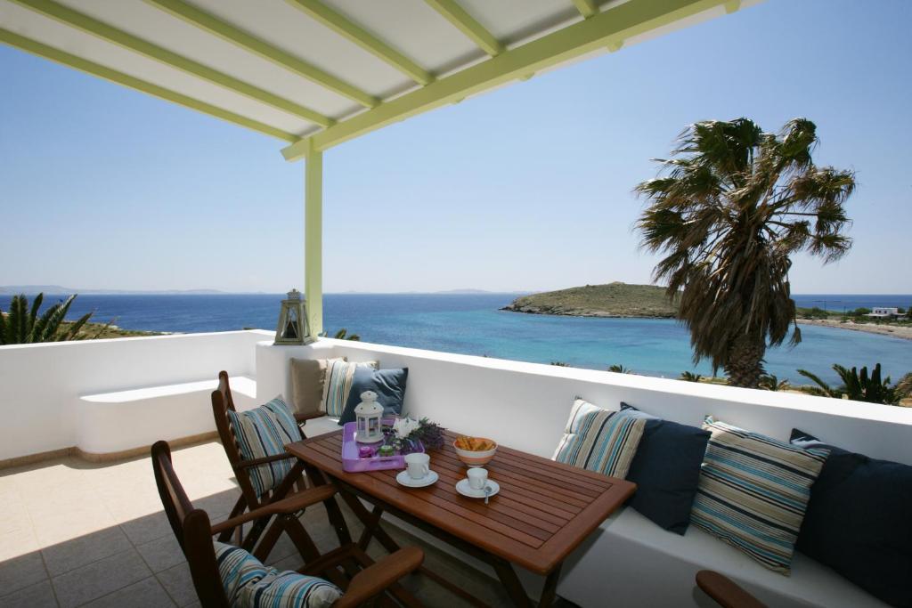 Balcony/terrace, Porto Raphael Residences & Suites in Tinos