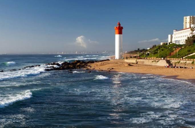 Umhlanga Arch - Ocean Views, Queen size bed plus free wifi photo