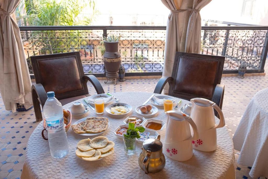 Riad Lalla Khiti photo