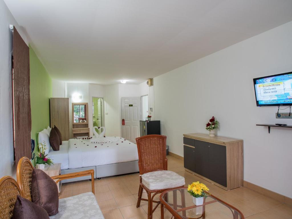 TJ Guest House photo