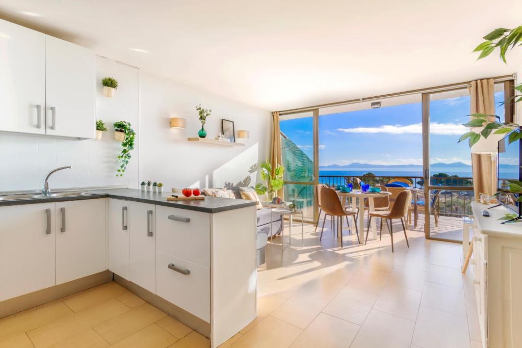 Apartment Alcudia Ocean View — Hotel in Majorca