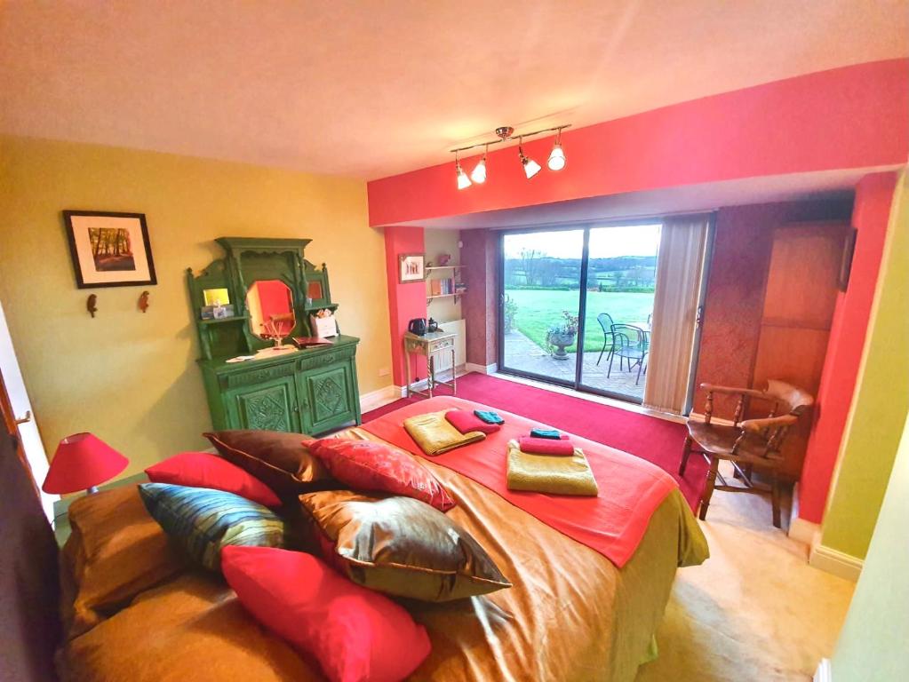 Seven Acre Corner B&B photo