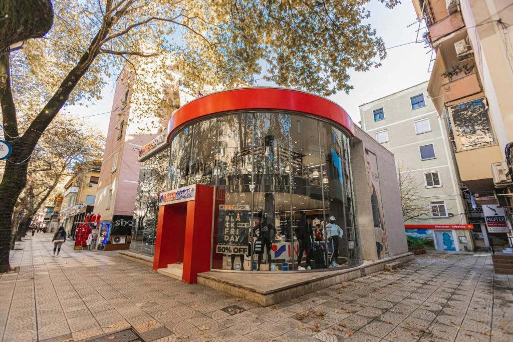 Tirana City Centre Folk Villa — Hotel in Tirana
