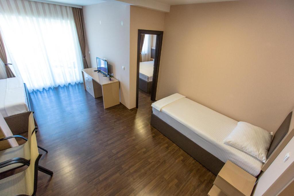 Atlantic Hotel - 2