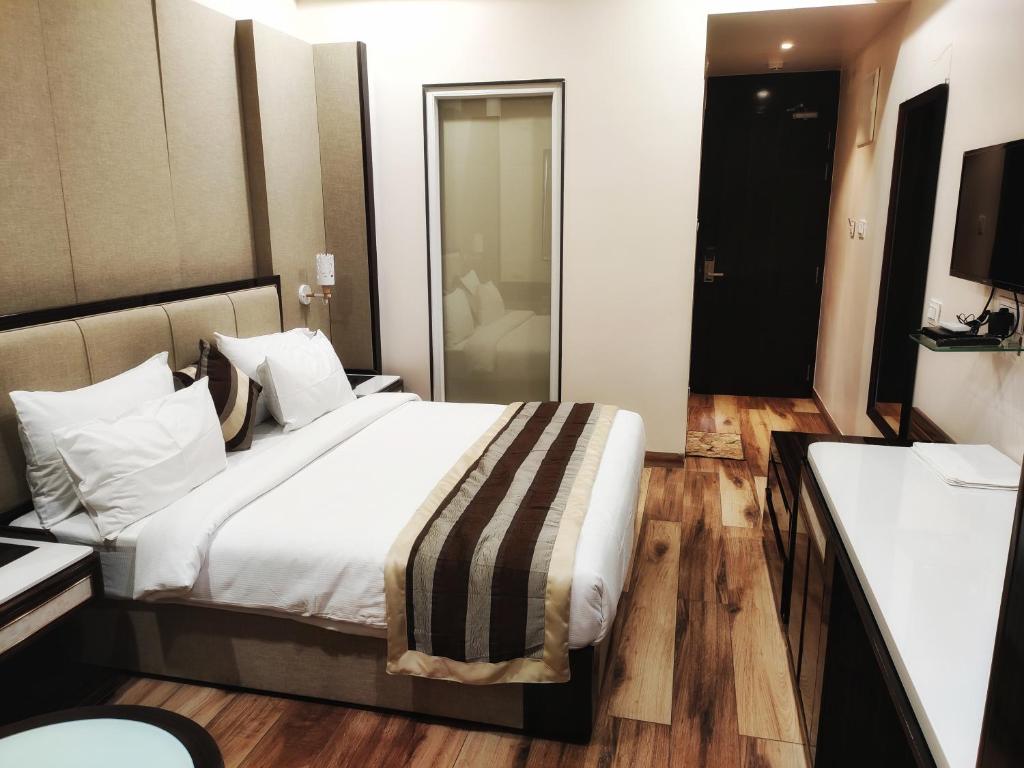 Hotel Grand Kaushalya photo