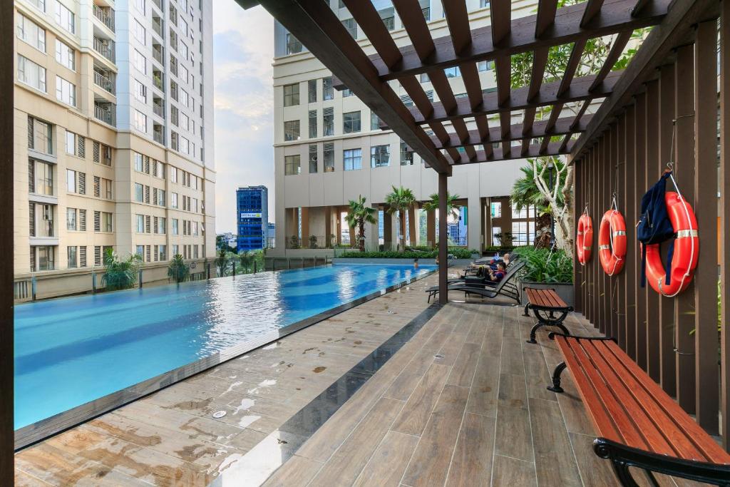 The Saigon Royal Suite, The Luxury 2 bedrooms with bathtub photo