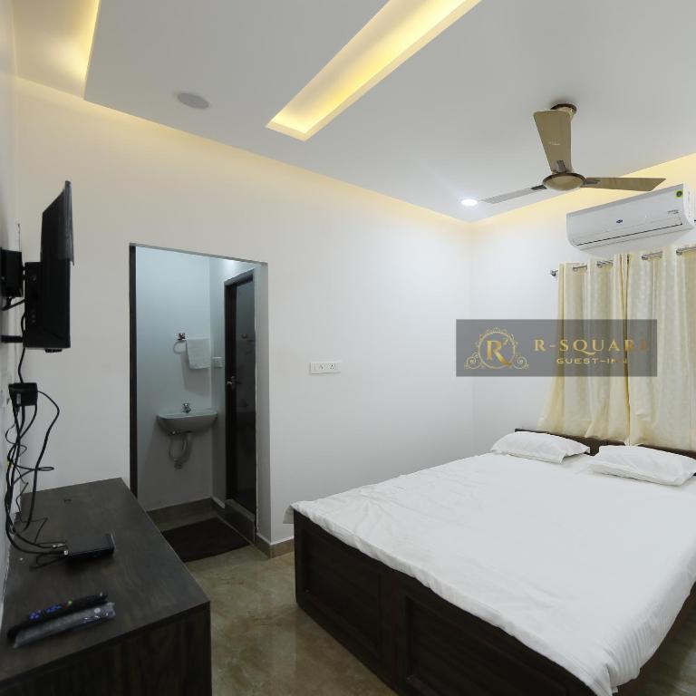 R Square Guest inn photo