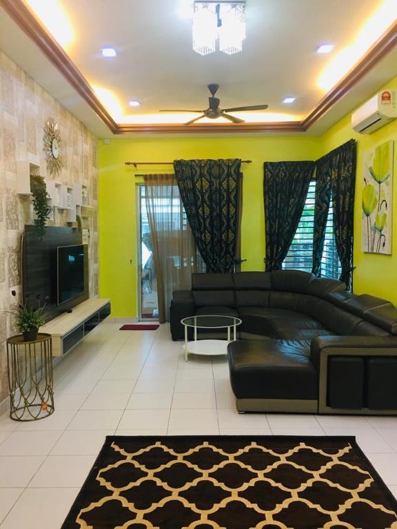 D Wangi Homestay Pasir Gudang at Ecotropic photo