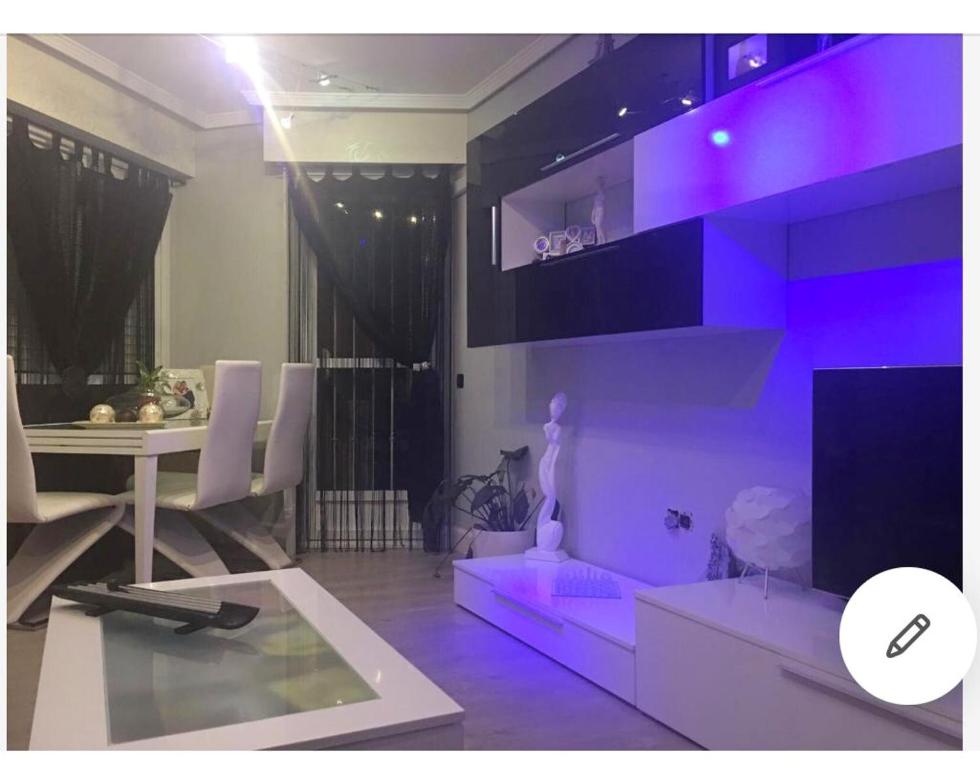 Modern apartment with jacuzzi and city view, Almería, 80 m² - 3