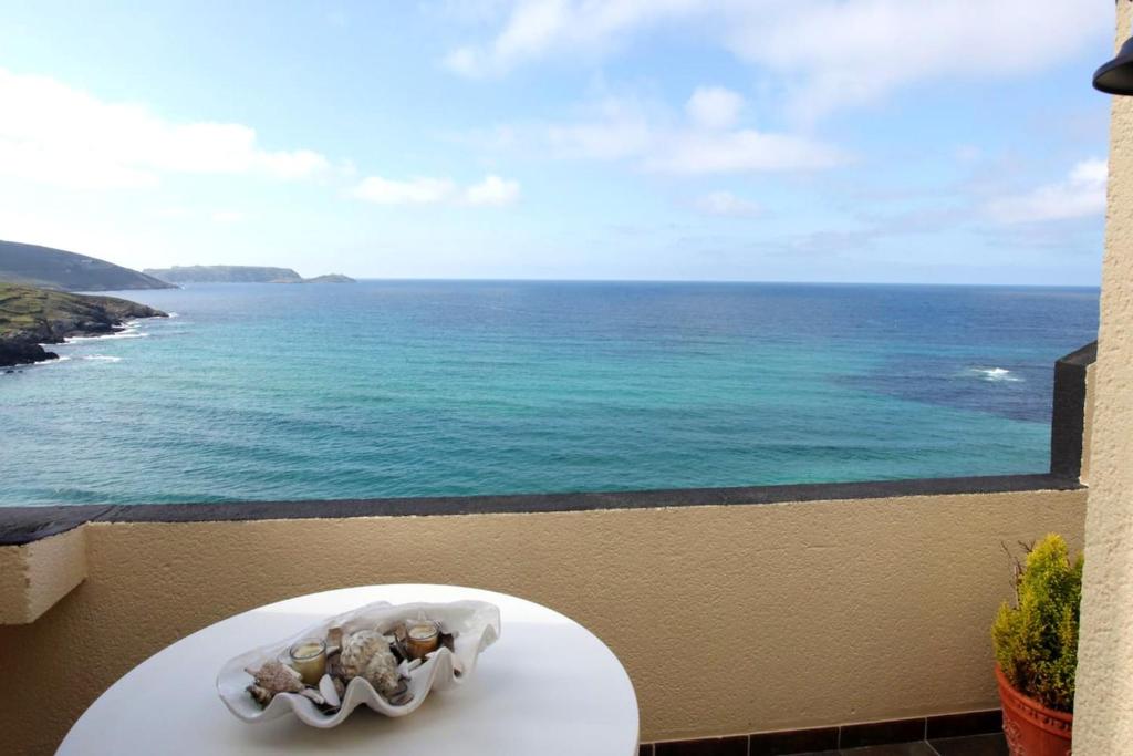 Elegant Apartment in Malpica with Sea View, Malpica