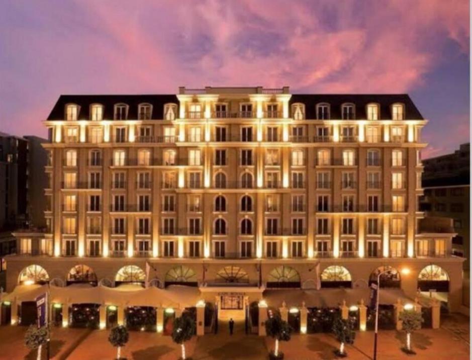 Cape Royale 2 Bedroom Luxury Apartment with Views, Кейптаун