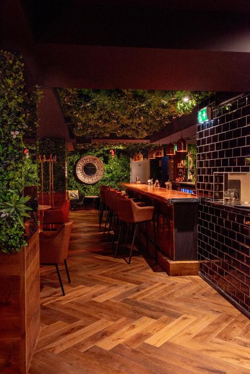 Bar/lounge