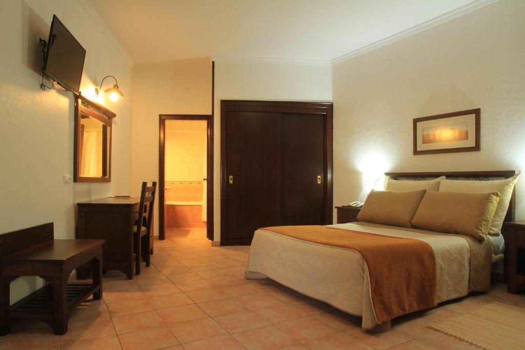 Hotel Santa Clara photo