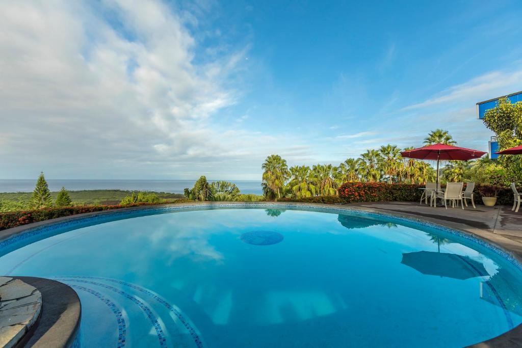 Luana Inn photo