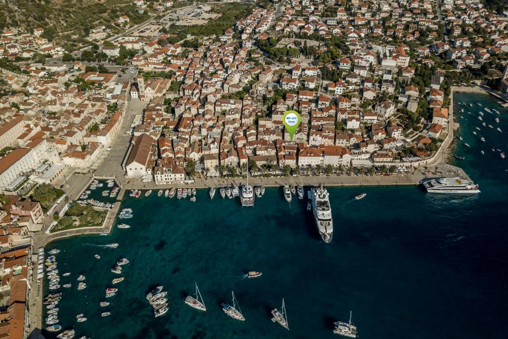 HVAR CENTRAL APARTMENT, Hvar