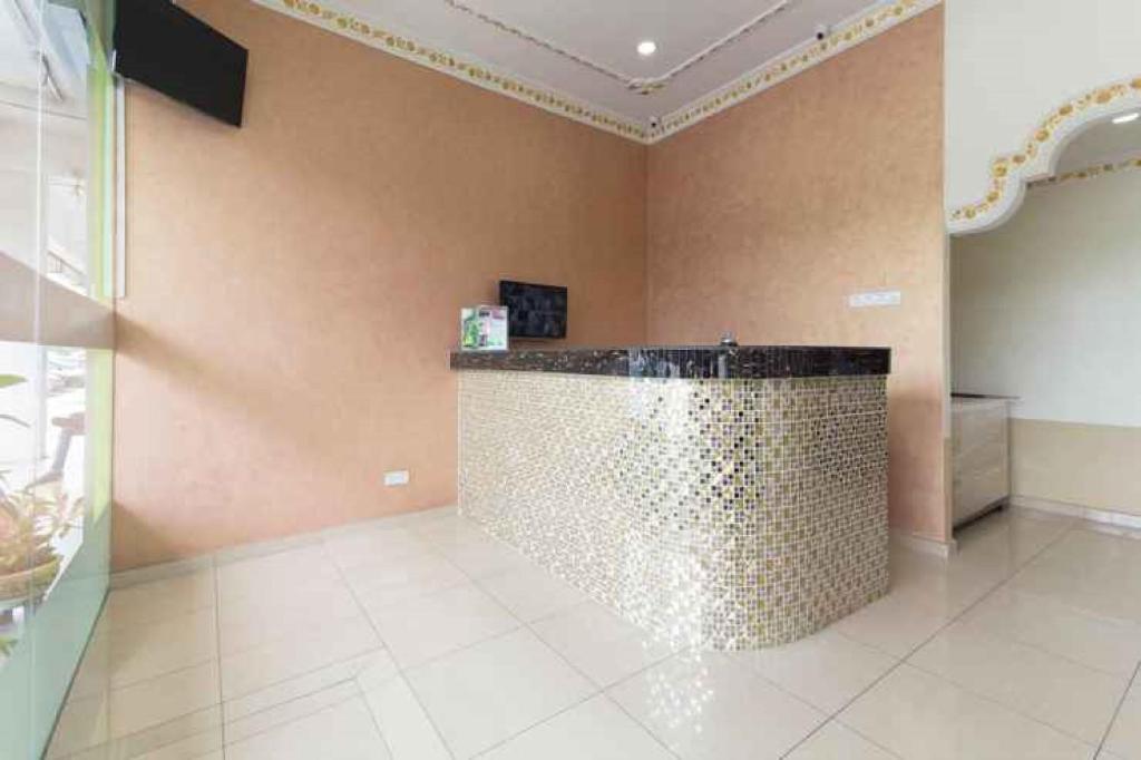 Hotel Sunsurya photo