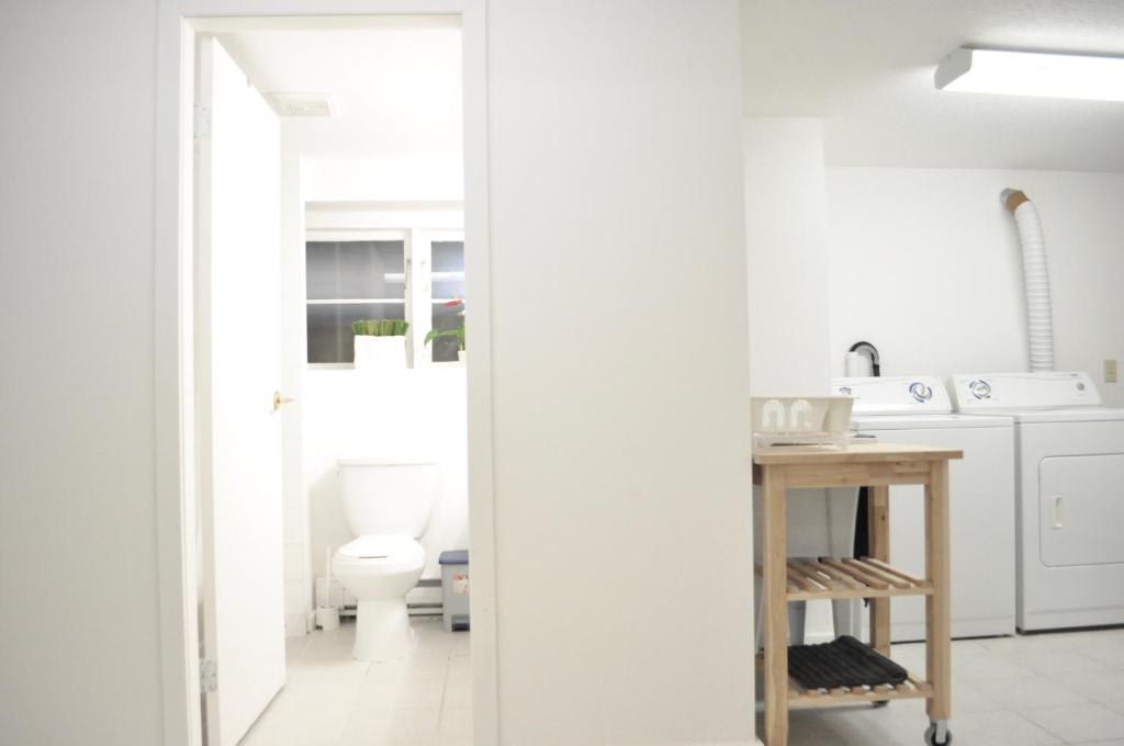 Spacious 2 Bedroom private basement suite in Lynn Canyon photo