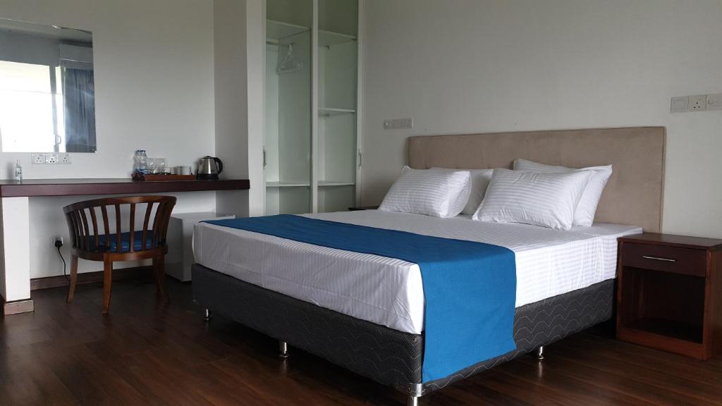 The Mountbatten Hotel photo