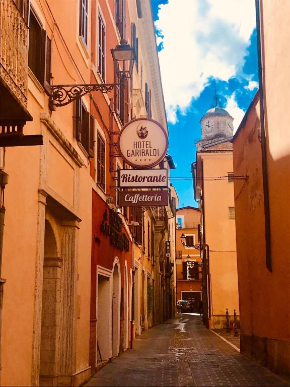 Hotel Ristorante Garibaldi — Hotel in Frosinone
