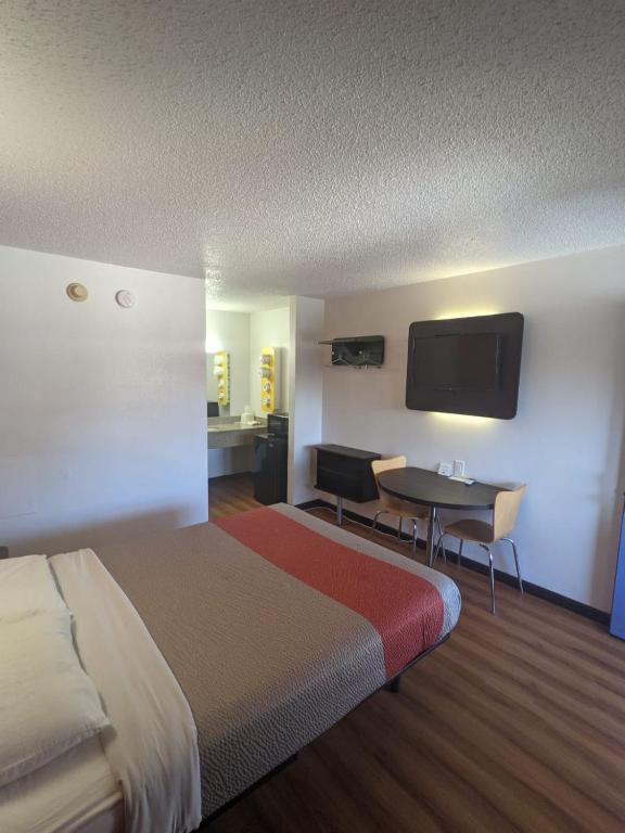 Motel 6-Ashland, OH photo