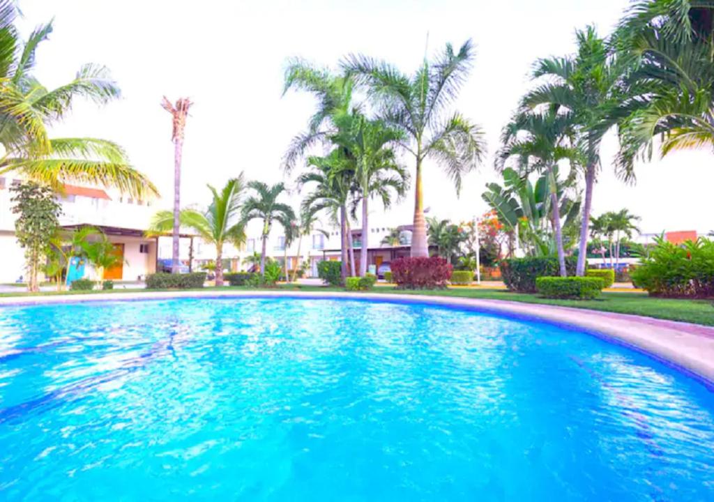 Family Home close to the Beach, Vidanta, Aqua Adventures with Pool & Parking - 5