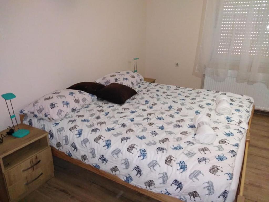 Evelin sobe, Bačka Topola