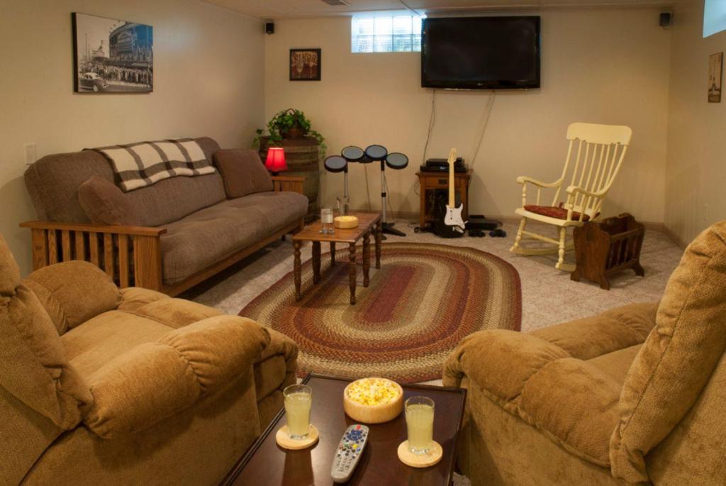 Lake Orchard Farm Retreat photo